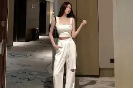 香港知名男星遭封杀四处欠债二儿子患自闭症5岁还不会说话